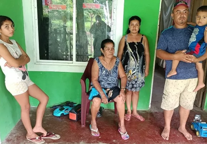 Dolor y tristeza hay en la familia de los pescadores desaparecidos. Foto: Diomedes Sánchez 