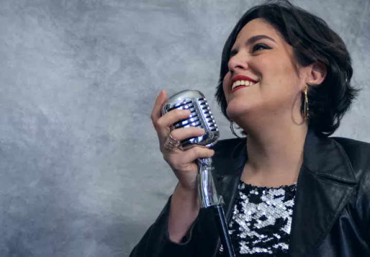 Gaby Cotter es reconocida por su melodiosa voz y su estilo único. Foto: Cortesía