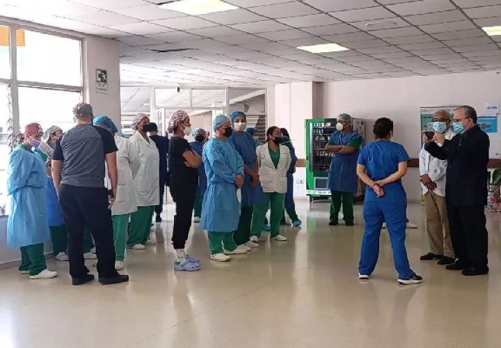 Los médicos especialistas se reunieron con la viceministra de salud, Ivette Berrio, aunque no se logró alcanzar ningún acuerdo con respecto a los reclamos de los galenos. Foto. Eric Montenegro