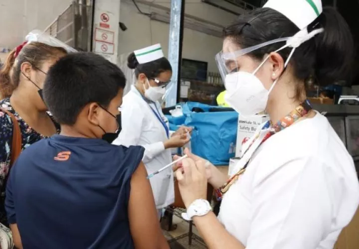 Reiteran el llamado a vacunarse contra la influenza. Foto: Cortesía Minsa