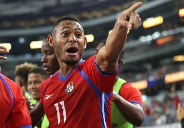 Ismael Díaz anotó tres goles para Panamá ante Catar. Foto:EFE