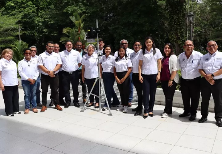 Equipo de investigadores que estarán al frente de los proyectos. Foto: Cortesía UTP