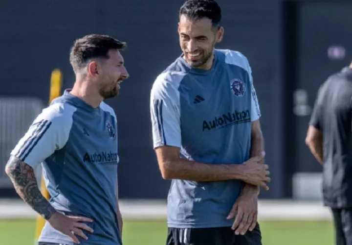 Messi y Busquet en el entranmiento del Inter de Miami. Foto: EFE