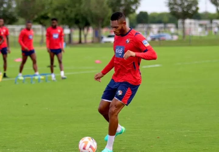 Ismael Díaz durante los entrenamientos del seleccionado panameño. Foto: Fepafut