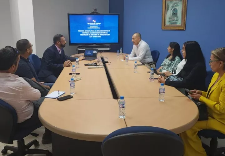 Empresarios se reunieron con funcionarios del MICI. Foto: Cortesía MICI