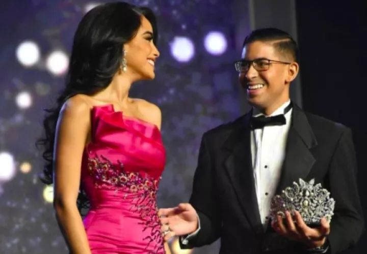 Solaris Barba, Miss Universo Panamá 2022, y Ricardo Canto. Foto: Instagram / @solarisbarbac