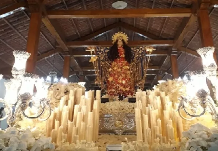 Como es tradición, la noche del miércoles 19 se realizará la multitudinaria procesión por las principales calles de la ciudad de Las Tablas. Foto. Thays Domínguez