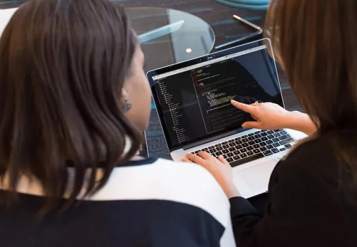 Los participantes del informe consideran que  la formación de los talentos del futuro va a estar enfocada en la tecnología. Foto: Pexels