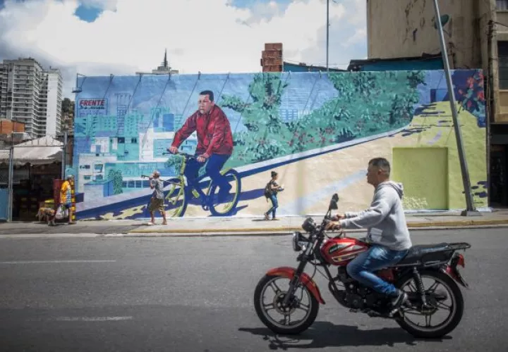 Ambas actividades fueron transmitidas por el canal estatal Venezolana de Televisión (VTV).
