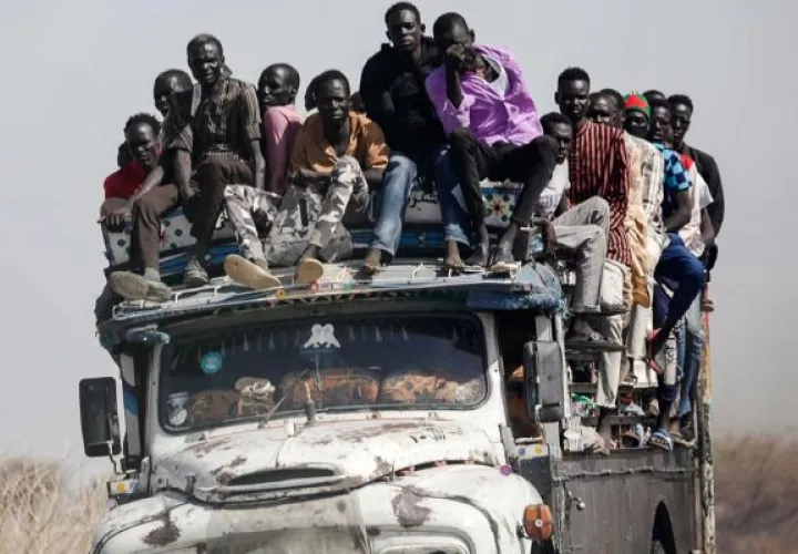 Cientos de cadáveres" abandonados en la carretera en Darfur, según Save the Children. Foto: EFE
