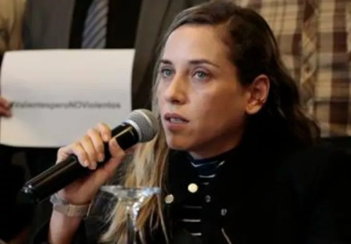 Andrea González Nader será su nueva candidata presidencial. Foto: EFE