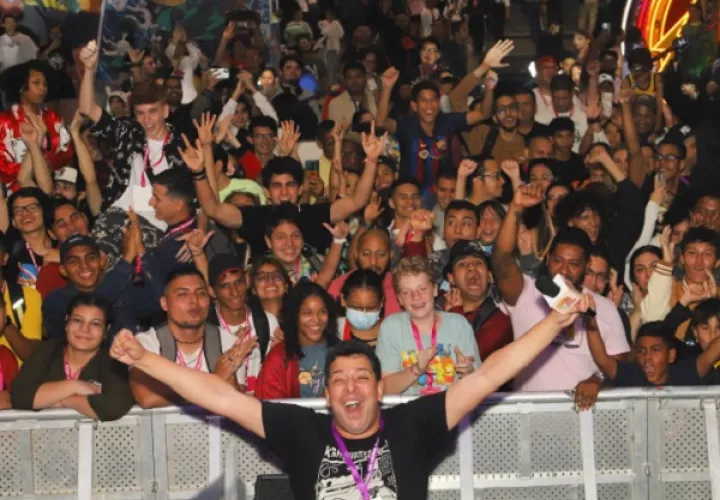 Luis Carreño, la voz para Latinoamérica del entrañable personaje Bob Esponja. Foto:@comicconpanama