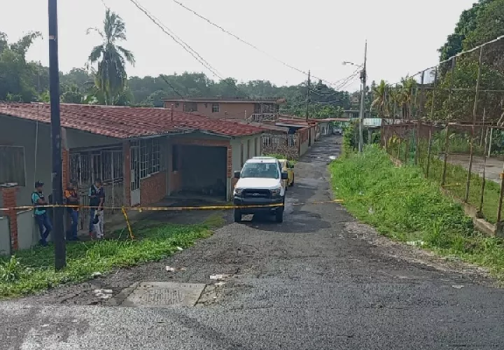 Los funcionarios del Ministerio Público iniciaron las investigaciones con el fin de dar con el paradero del o de los responsables ante la justicia. Foto. Diomedes Sánchez