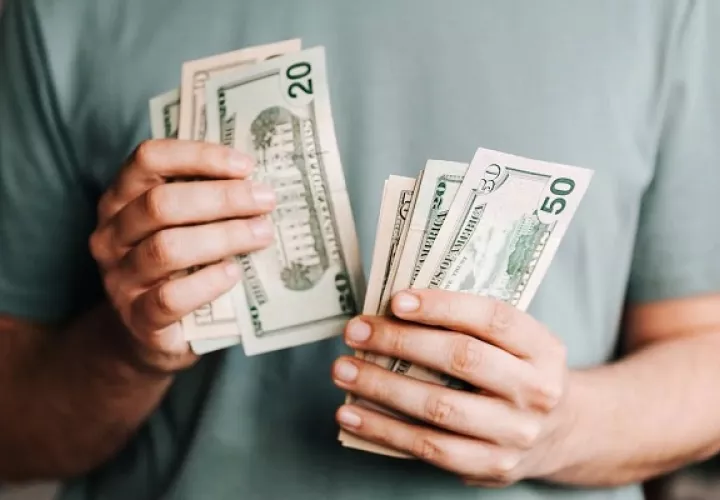 La compra de turnos coloca dinero al instante en las manos de los profesionales de la salud. Foto: Pexels