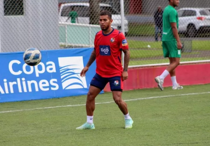 Darwin Pinzón en los entrenamientos del elenco nacional. Foto: Fepafut