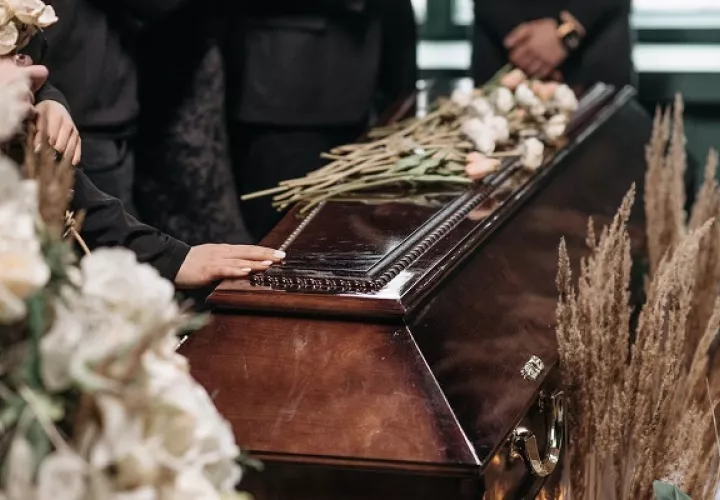 Acodeco resolvió 19 casos relacionados con las funerarias. Foto: Pexels