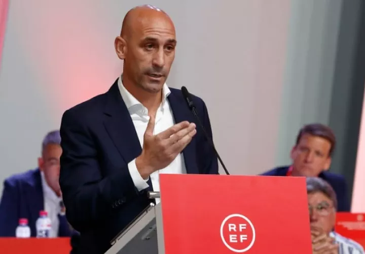 Rubiales fue suspendido provisionalmente por la FIFA. Foto: EFE