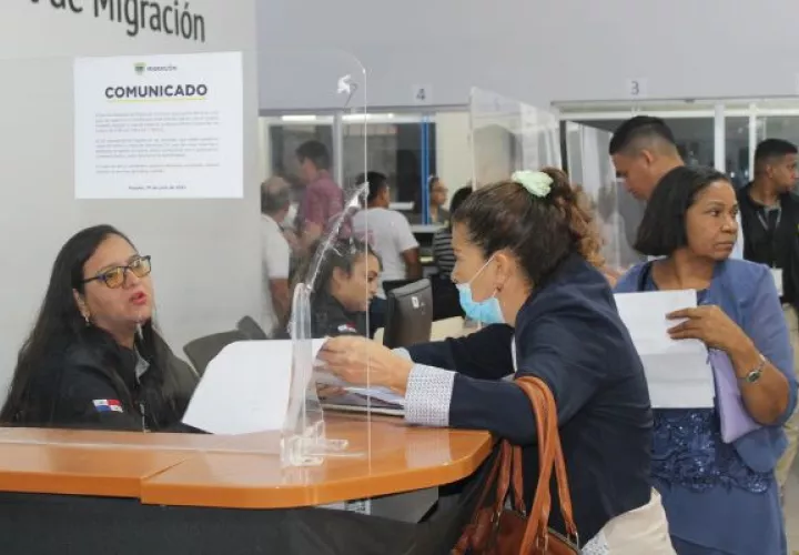 Los extranjeros saldrán de la institución con su carnet de identificación. Foto: Cortesía Migración