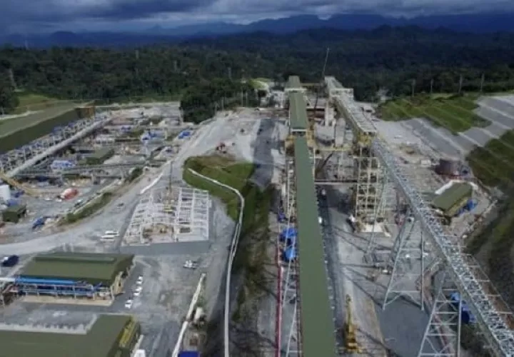 De la mina aseguran que 99% de la agua que utilizan es de lluvia. Foto: Archivo