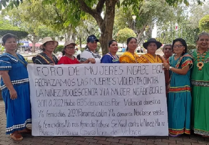 El Foro de Mujeres Ngäbe-Buglé protestando en la ciudad de David. Foto: José Vásquez
