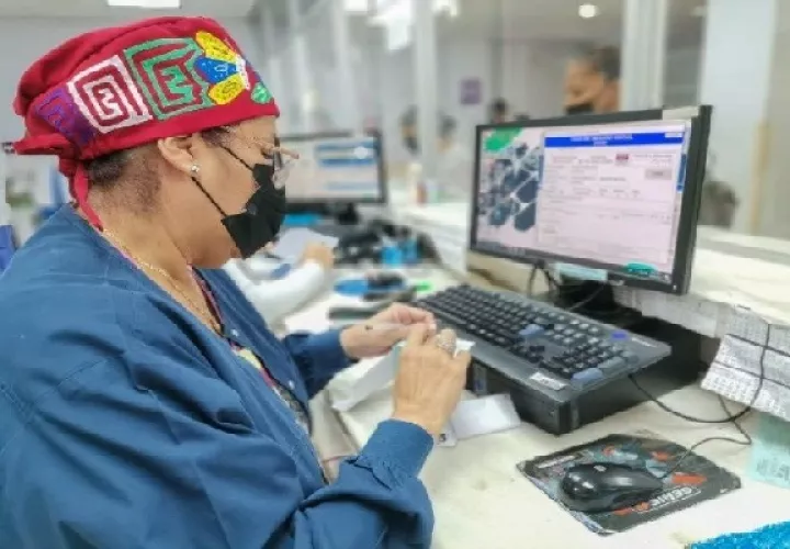 De enero a julio, se dispensaron 315,152 medicamentos, lo que correspondió a un total de 144,861 pacientes atendidos en la farmacia. Foto. Cortesía CSS