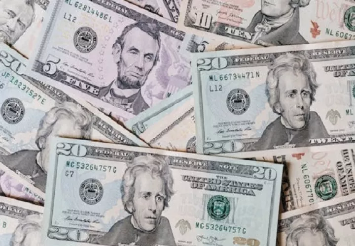 Este 15 de agosto se paga el décimo al sector privado. Foto: Pexels