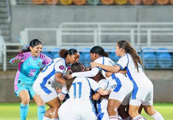 Jugadoras panameñas de la selección femenina Sub-17.  Foto: Fepafut