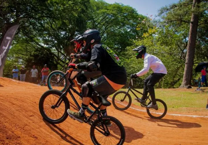 La pista BMX ubicada dentro del los predios del Parque Recreativo y Cultural Omar. Foto: Cortesía 