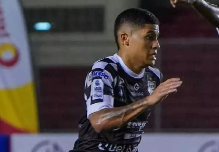 Cristian "Clikiti" Quintero del Tauro. Foto: LPF