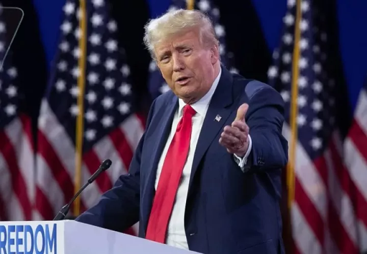 Esta es la cuarta imputación penal que enfrenta Donald Trump en los últimos meses. Foto: EFE