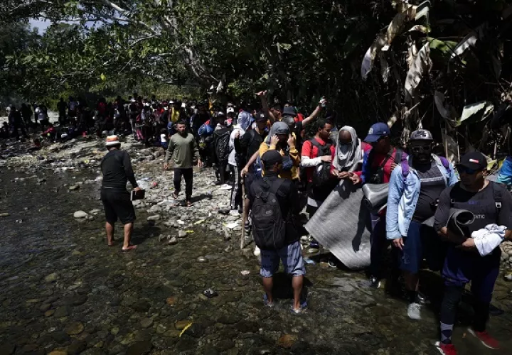 El impacto ambiental de la migración en Darién preocupa a las autoridades. Foto: EFE