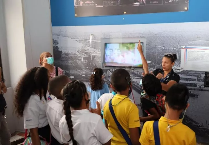 Las actividades incluyen visitas guiadas. Foto. Cortesía