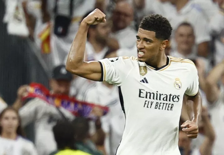 El centrocampista inglés del Real Madrid, Jude Bellingham, festeja su gol. Foto: EFE