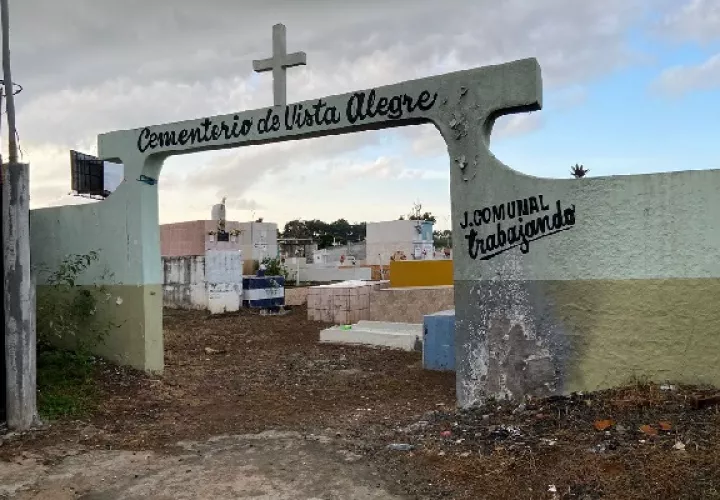 El cementerio de Vista Alegre es el único con disponibilidad de terrenos para más sepulturas.  Foto. Eric Montenegro