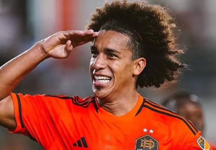 El panameño Adalberto 'Coco' Carrasquilla del Dynamo de Houston. Foto: @houstondynamo
