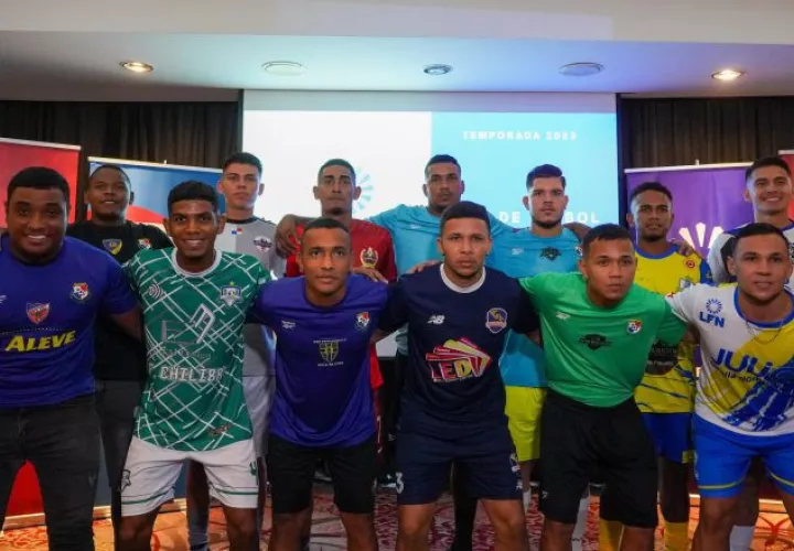 Jugadores de los equipo de la LFN. Foto: Fepafut