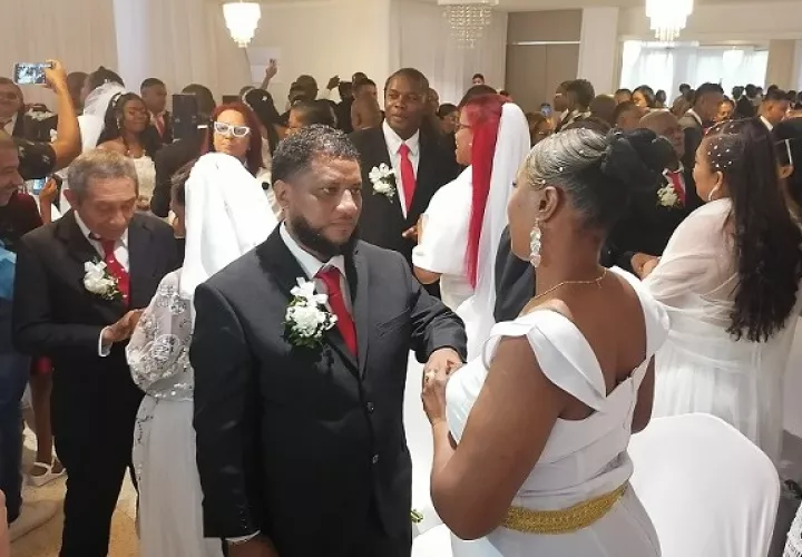 Ee la cuarta boda masiva que se realiza en la actual administración alcaldicia. Foto: Diomedes Sánchez.