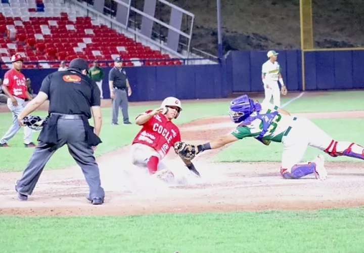 El torneo de béisbol juvenil en la ronda regular se jugará 22 partidos, se sistema de ida y vuelta. Foto: Fedebeis