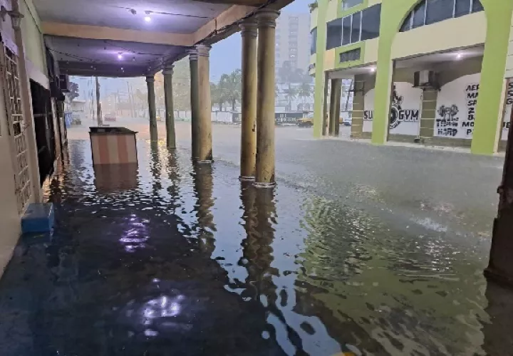 Muchas viviendas fueron afectadas con estas inundaciones. Foto. Diomedes Sánchez
