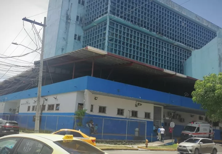 Los cuartos de emergencias operan en el hospital Manuel Amador Guerrero. Foto / Diómedes Sánchez.