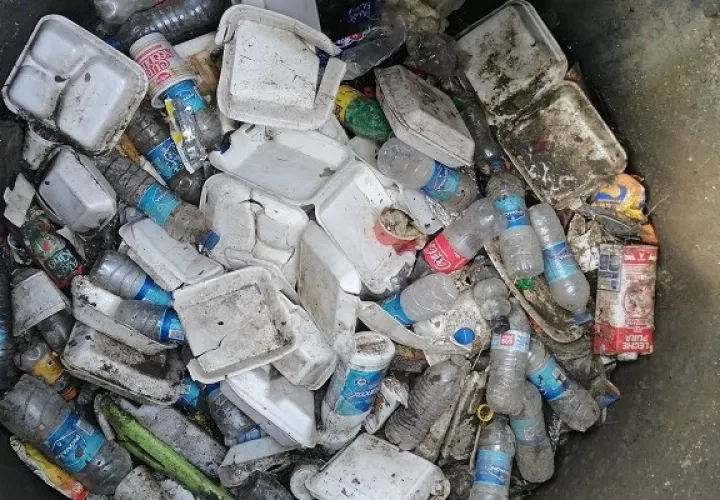 Es evidente la mala disposición y recolección de la basura en Colón. Diomedes Sánchez