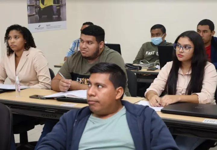Inadeh tuvo 33,646 personas matriculadas en el periodo pasado. Foto: Inadeh