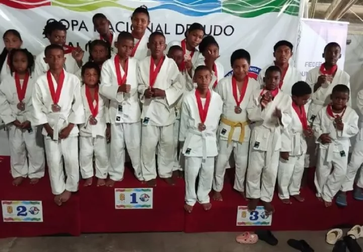 Delegación de Colón en el torneo de judo nacional Foto: Diómedes Sánchez