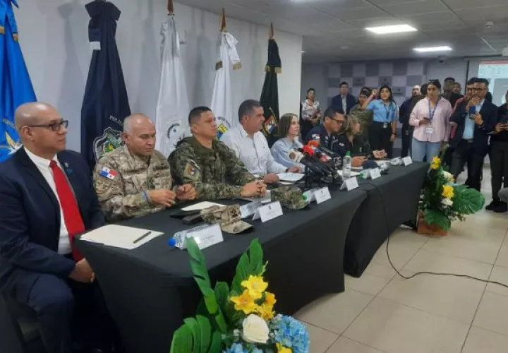 Conferencia de prensa de los estamentos de seguridad. Foto: MInseg