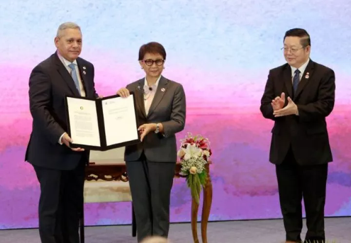 El tratado se firmó en el marco de la 43ª Cumbre de la ASEAN. Foto: Cortesía
