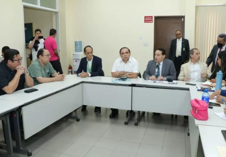 En la reunión participaron delegados de varios gremios médicos. Foto: Cortesía Minsa