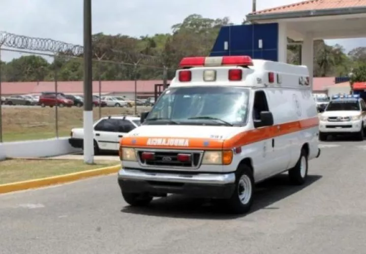 La vida de pacientes que son transportados en ambulancias podría peligrar. Foto: CSS
