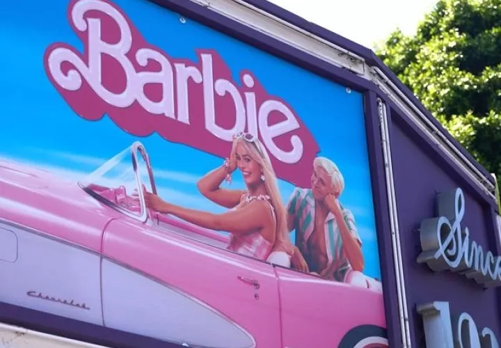 La película Barbie, dirigida por Greta Gerwig, se ha convertido en la más taquillera del estudio Warner Bros. Foto: EFE