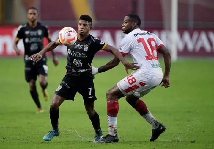 CAI venció al Real Estelí, en la primera ronda por 2-1 en la Copa Centroamericana.  Foto:EFE