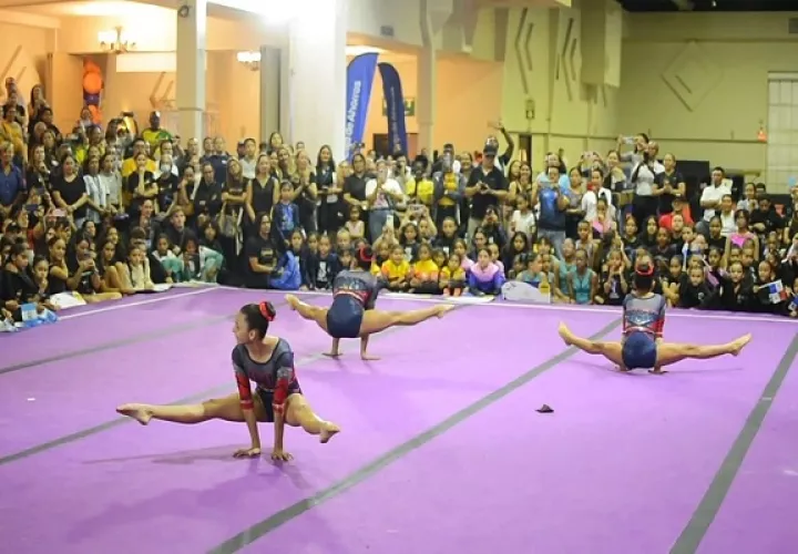 Momentos de inauguración de la Copa IGA. Foto: Cortesía